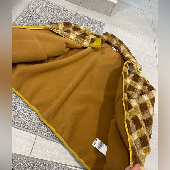 Uniqlo x J.W. Anderson Windproof Fleece Jacket featuring a signature check Large - Picture 9 of 11